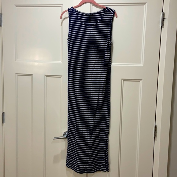 Maternity Dress - Picture 1 of 3